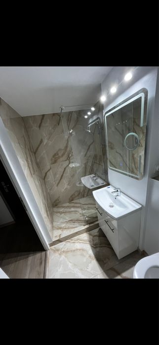 Vand apartament doua camere