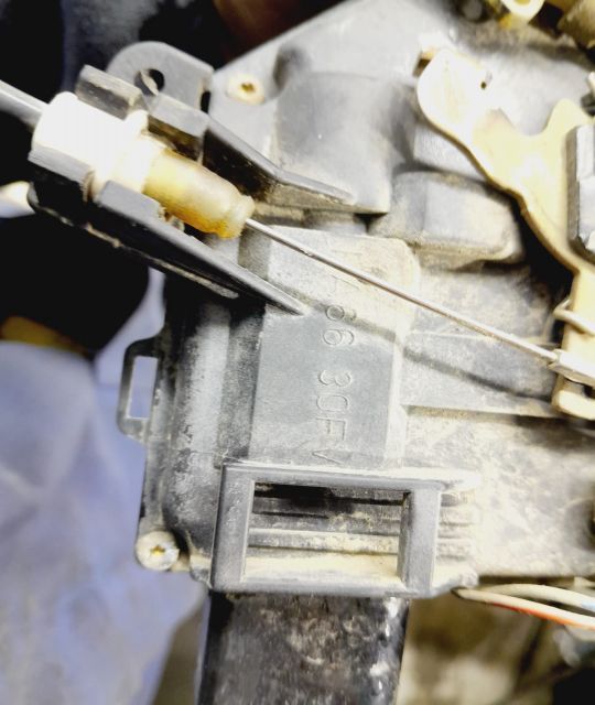 Broasca incuietoare usa dreapta spate pa6630fv Skoda Octavia 2  [din 2004 pana  2008] seria