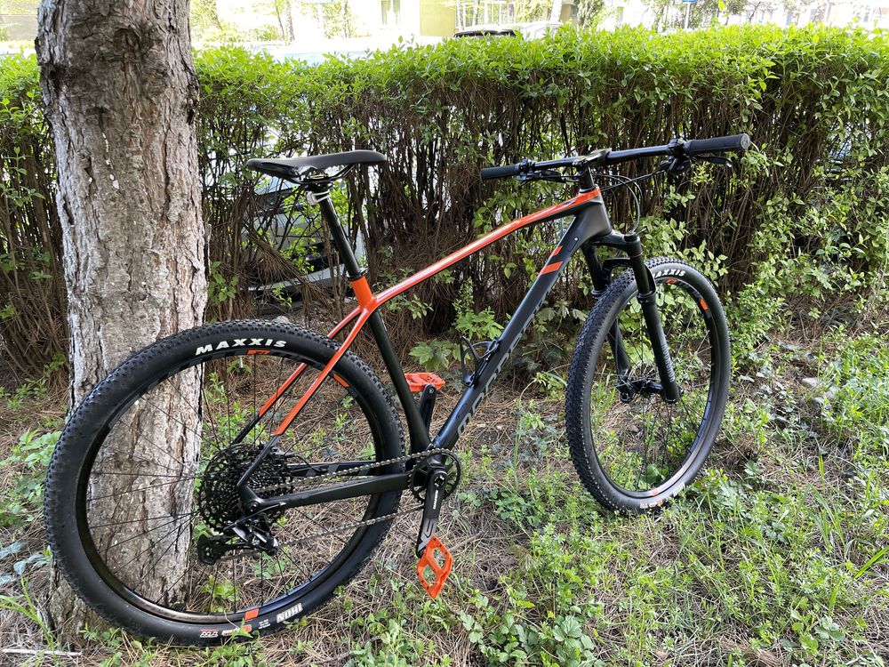 Bicicleta Mondraker Chrono Carbon R 29", 11 kg