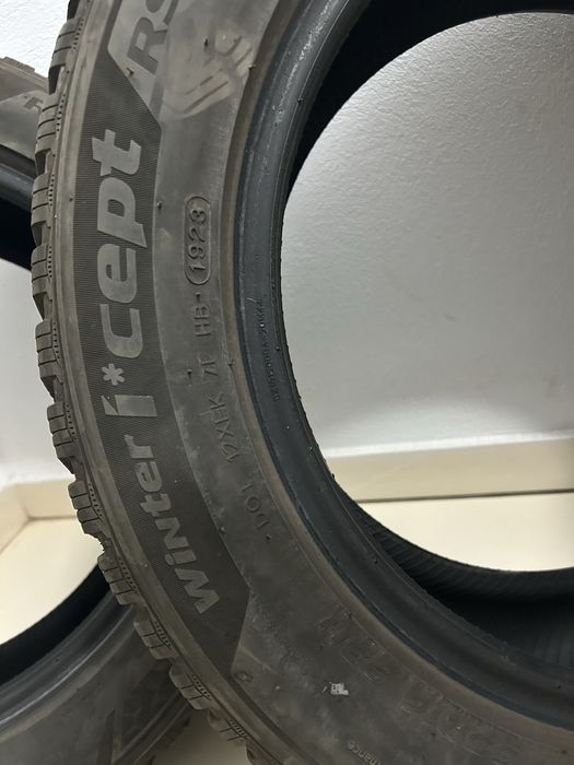 4 anvelope iarna 215/55 R16 93H