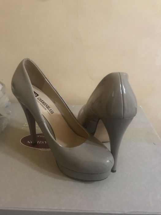 Женские туфли