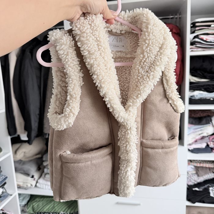 Vesta zara marimea 98