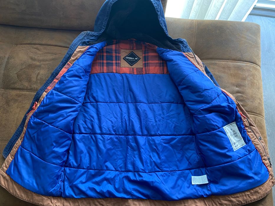 Vând geacă O’Neill barbati