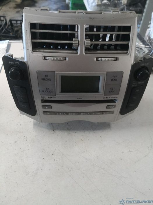 CD player auto TOYOTA YARIS (_P9_) [ 2005 - > ] OEM 861200d210