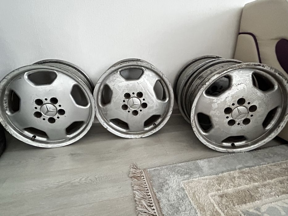 Продам б/у диски на мерс