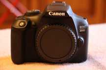 Canon 2000d  .900 lei