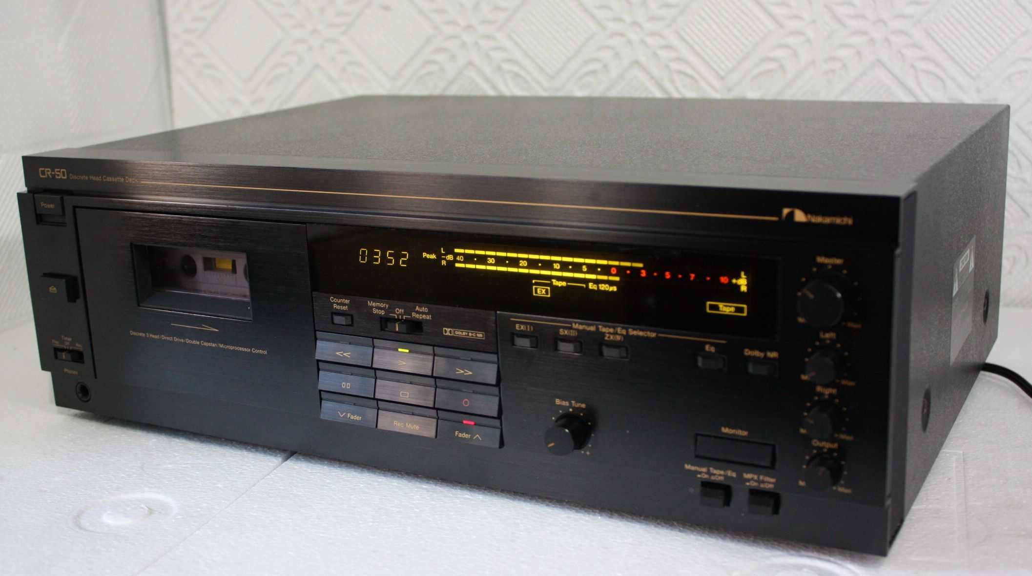 Кассетная дека  Nakamichi - CR50