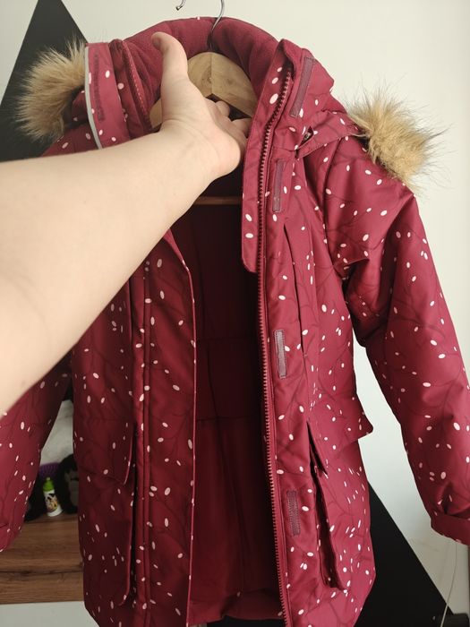 Зимняя куртка на девочку 128