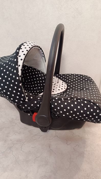 Авто кресло продам