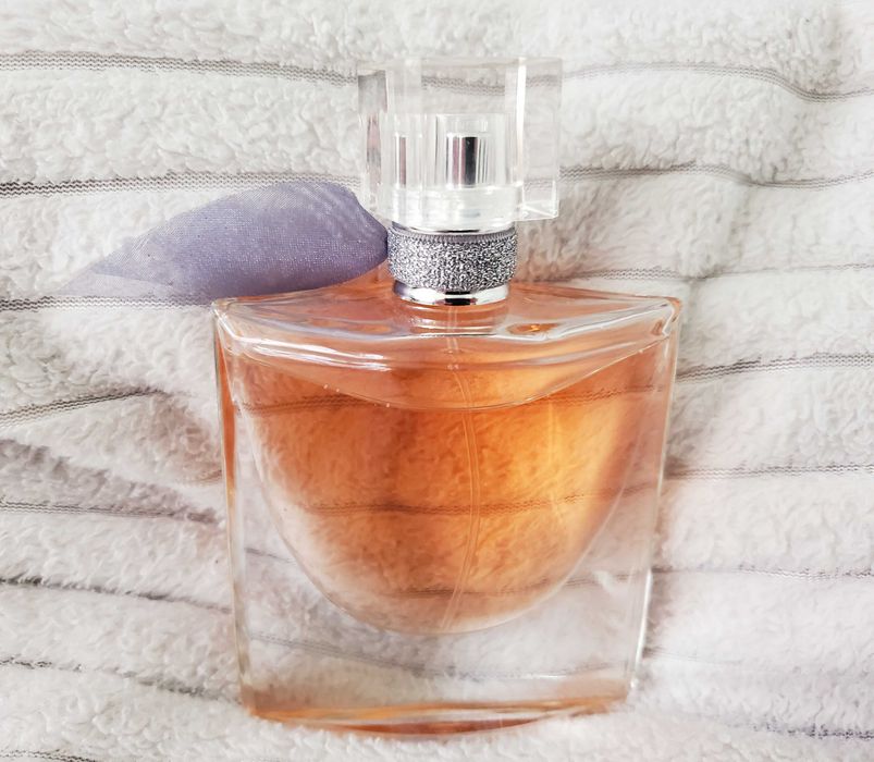 Apa de parfum La vie est belle