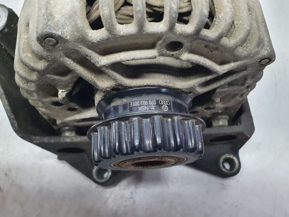 Alternator 070903024f 2.5 tdi BNZ Volkswagen VW Transporter T5 [2003