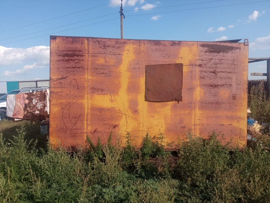 Продам металлическую будку