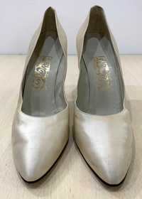 Pantofi Ferragamo's Collection ivoare 37,5