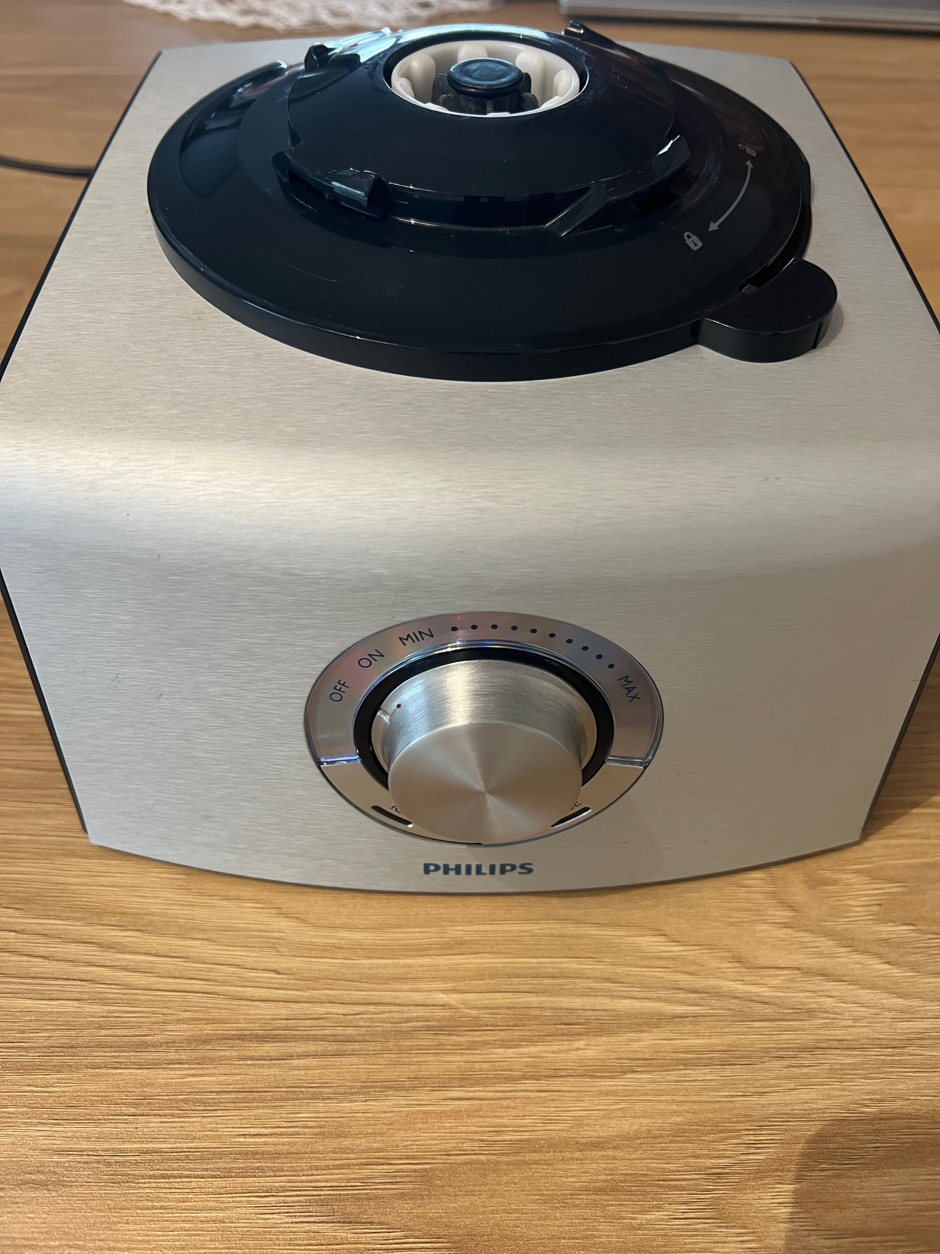 Кухненски робот Philips HR 7775