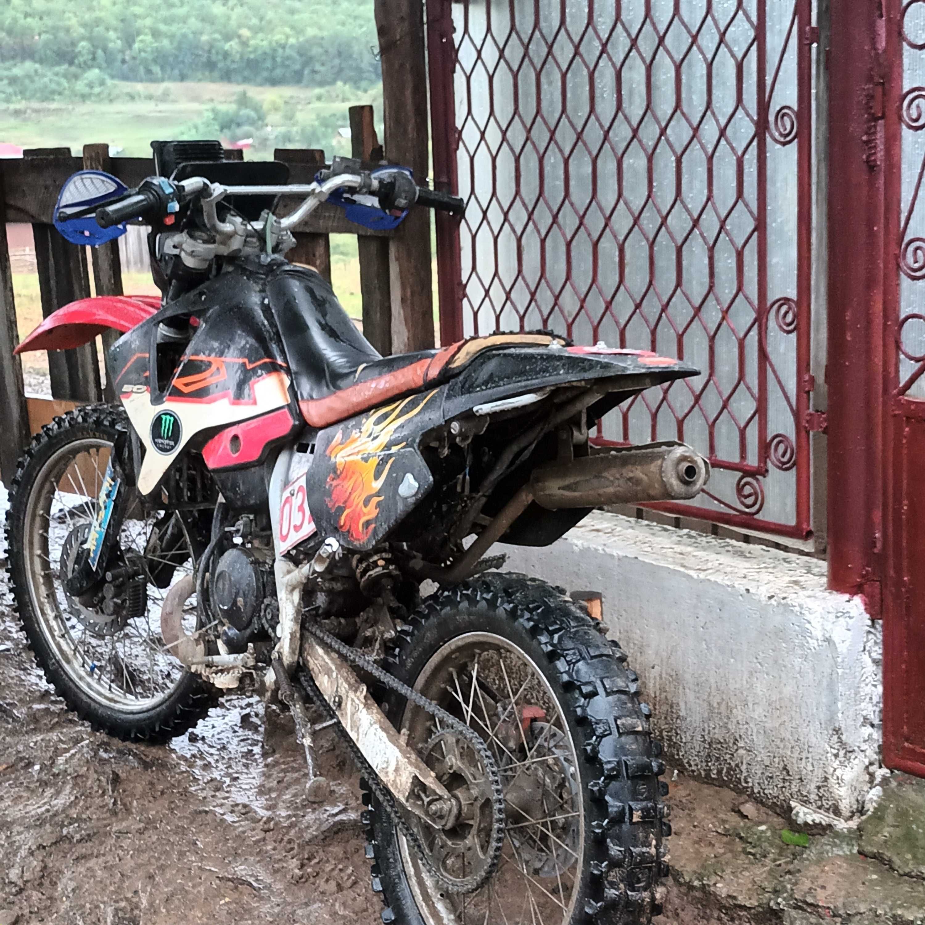 Vând cross aprilia rx 90cc