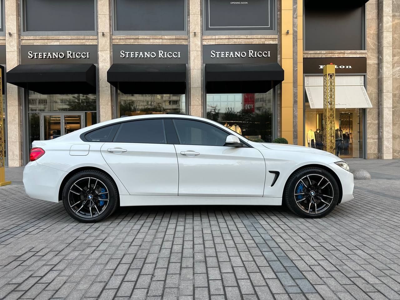 Продам срочно BMW краска 100% чистая пробег 51000