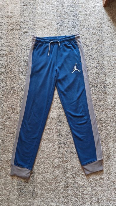 Pantaloni Jordan 12-13 ani (147-163 cm)