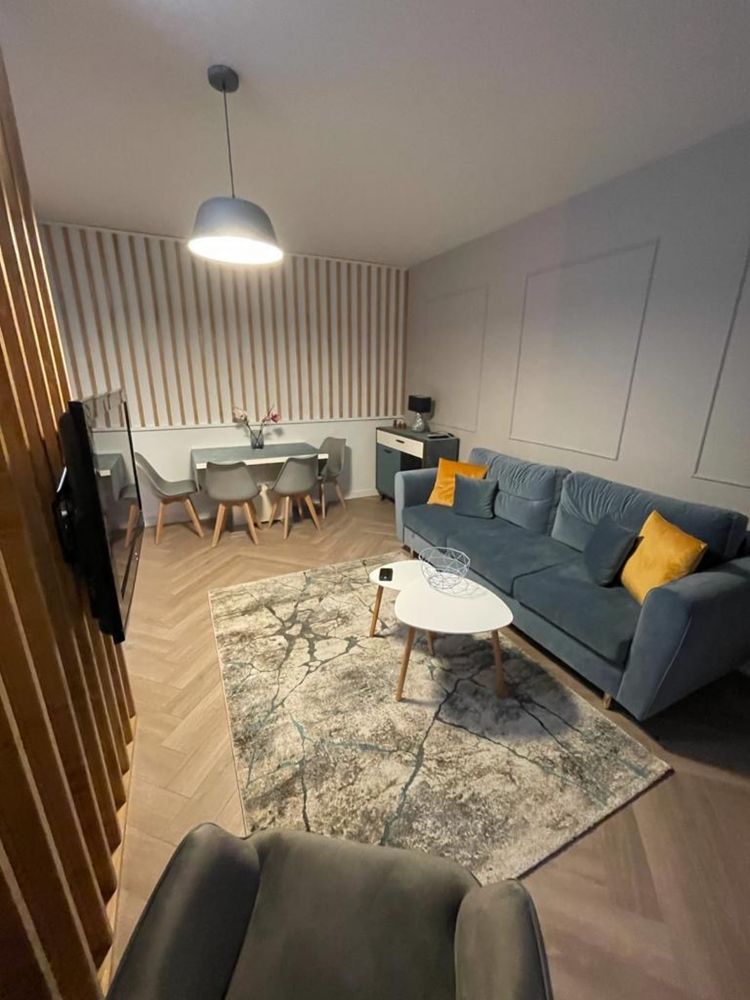 Inchiriez apartament Prima Onestilor 2 Camere
