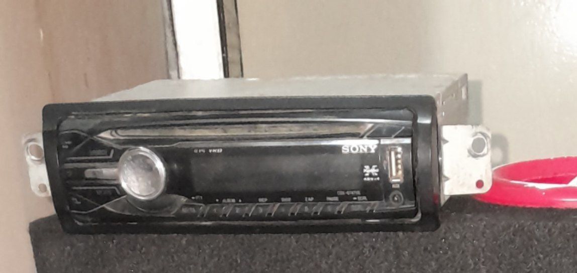 Sony magnitafon 400 000 sòm