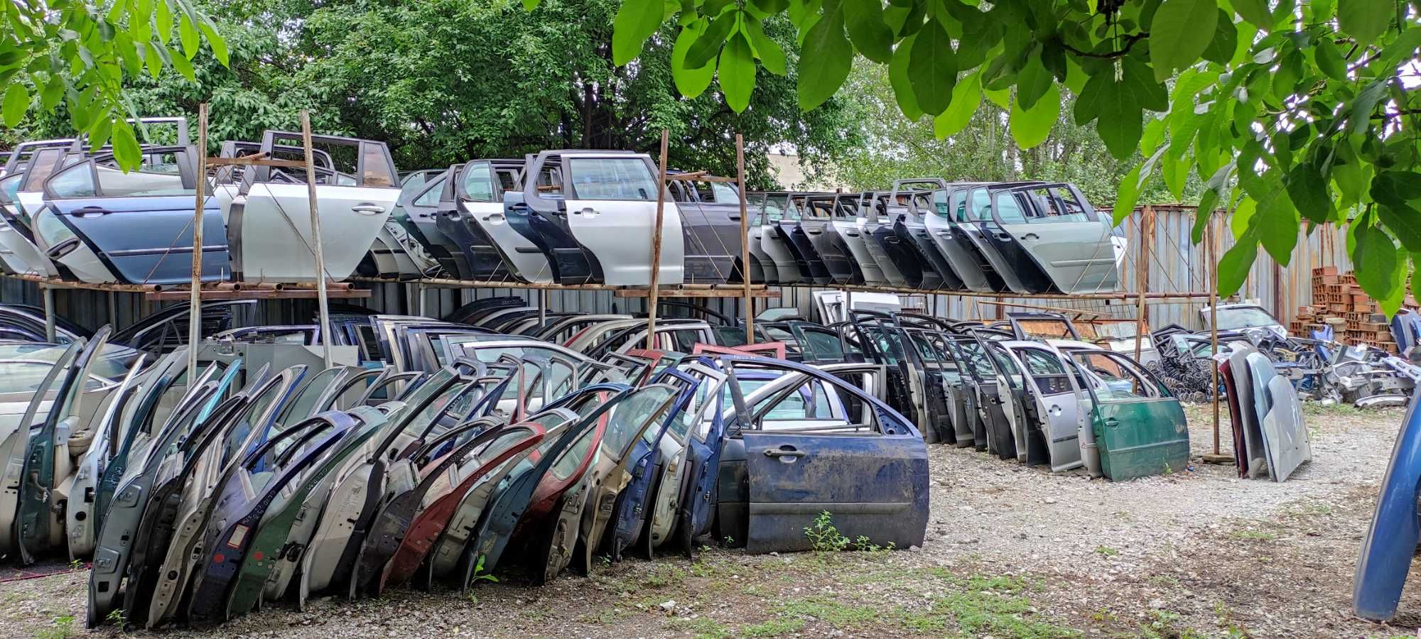 Предни и задни врати за всички видове автомобили