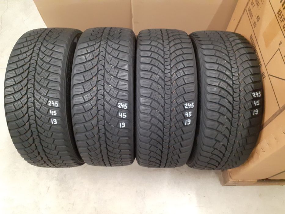 Зимни гуми 4бр.KUMHO 245/45R19 100V