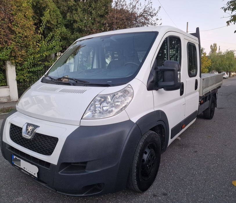 Peugeot boxer 2011 doca 7 locuri cu bena