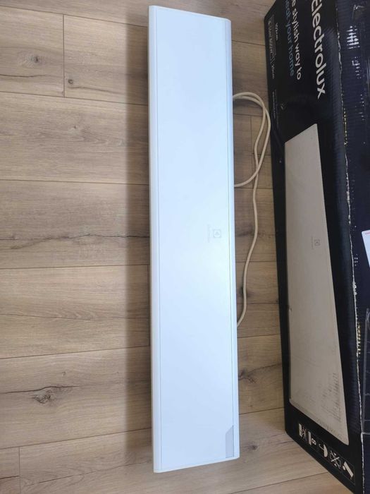 Стенен конвектор Electrolux EM20W080