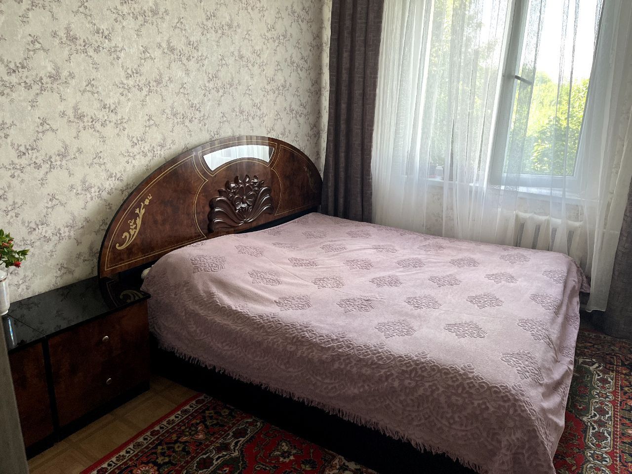 Двухспальная кровать