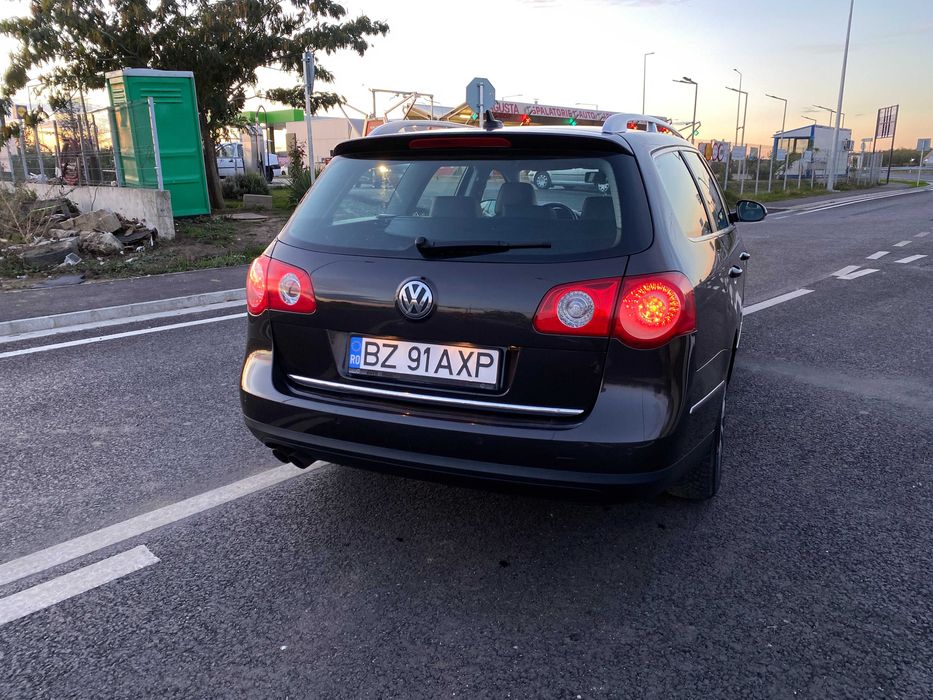 VW Passat B6 Variant Highline 2.0 TDI 140 CP EURO 5