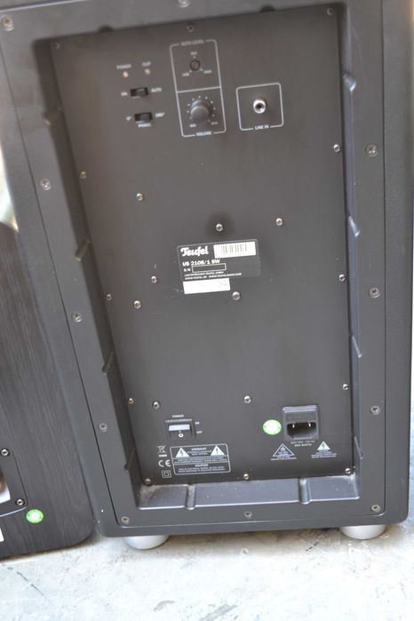 Sistem Teufel IP 42 CR cu telecomanda originala