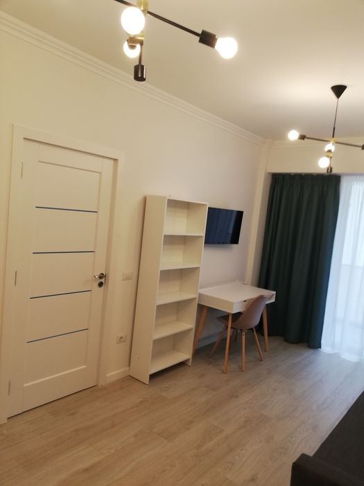 Închiriez garsonieră înComplex Victoria , Obcini