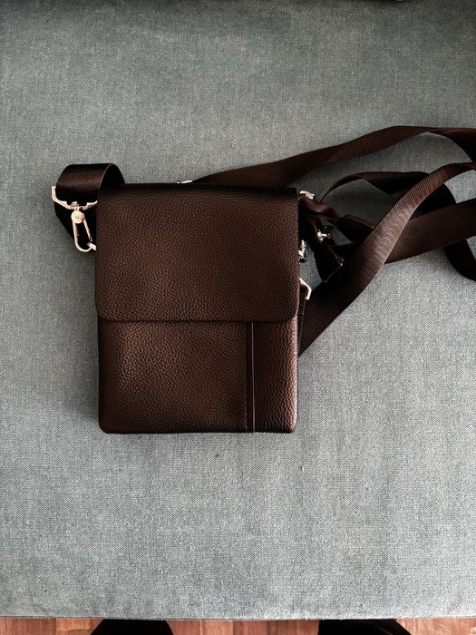 Кожена чанта през рамо