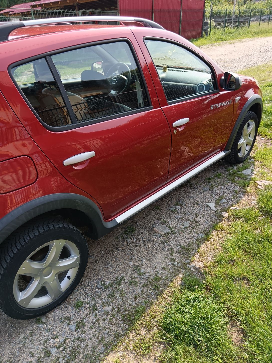 Dacia Sandero Stepway 2012, luna a-12 1.6 8 valve cu gpl de fabrica