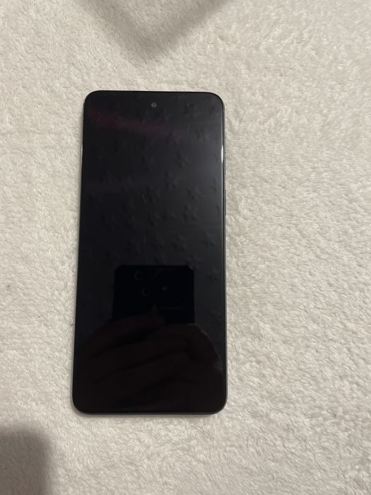 Vând telefon moto aproape nou