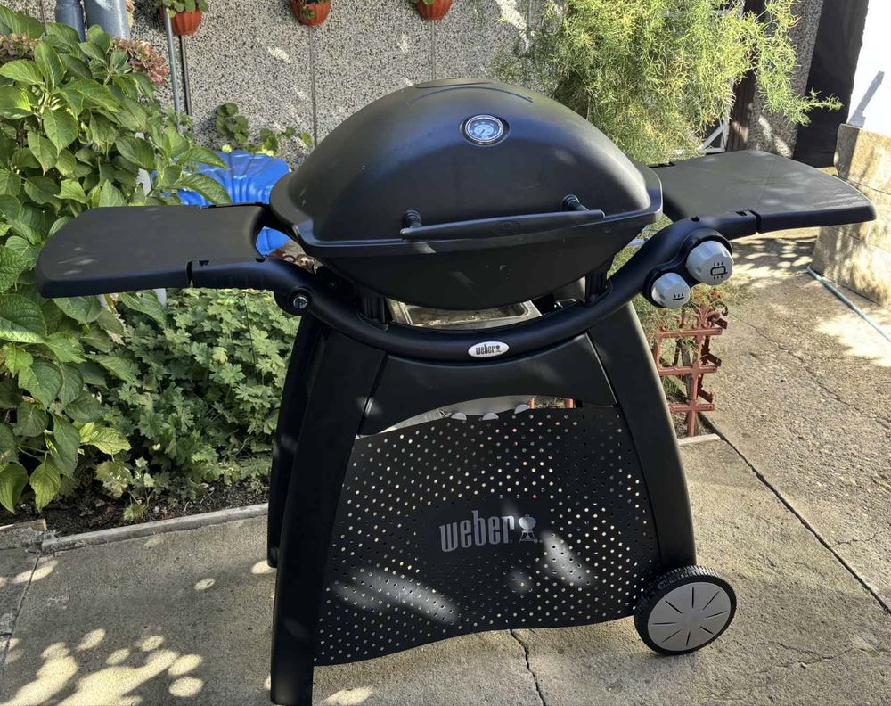 Weber Q3200 Black с покривало и количка