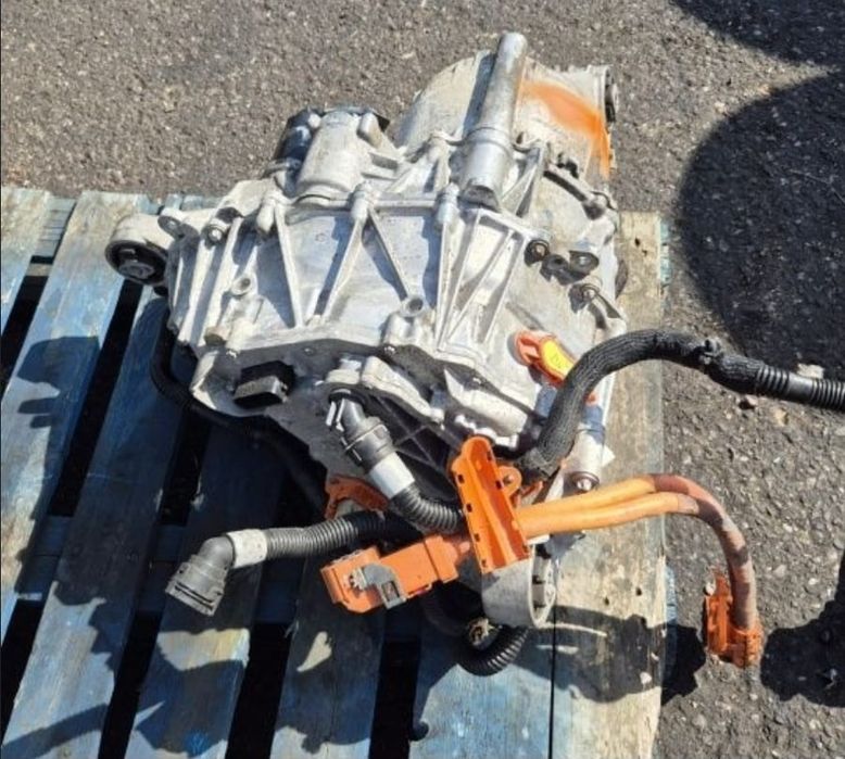 Vând motor electric Tesla 2023 original, cod 1120990‑00‑G, demontat de