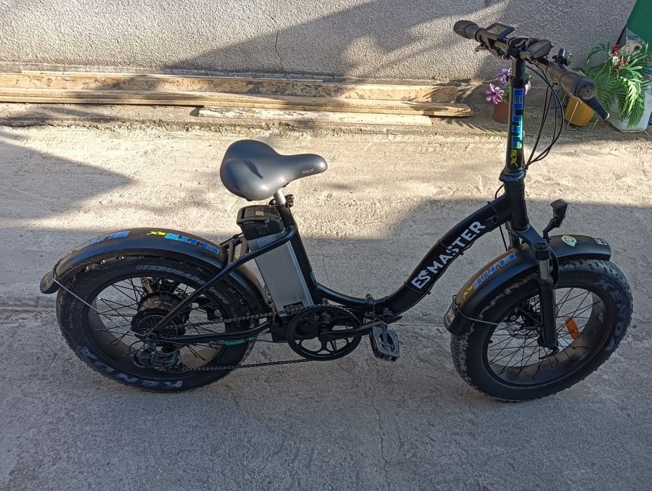Vând bicicleta electrica  esmaster