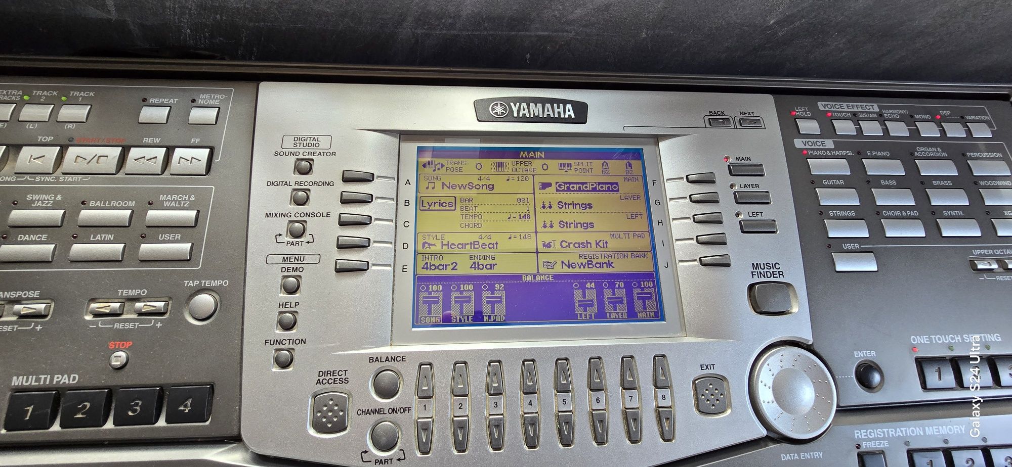 Синтезатор Yamaha PSR1000