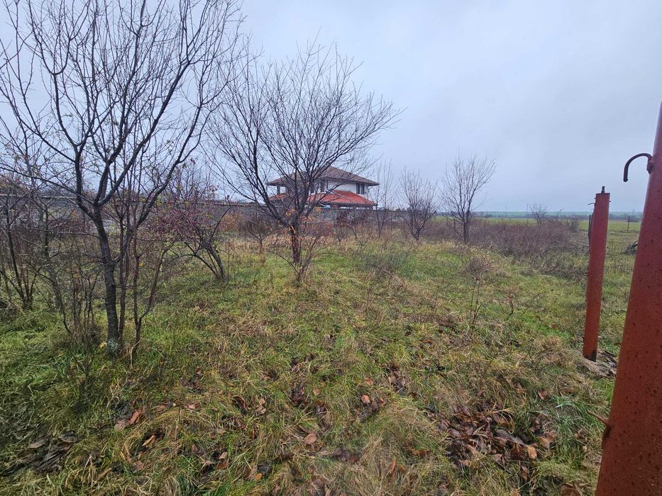 Парцел в село Самоводене