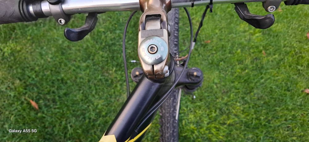 Vand bicicleta Bulls cu cadru aluminiu, cu roti26"