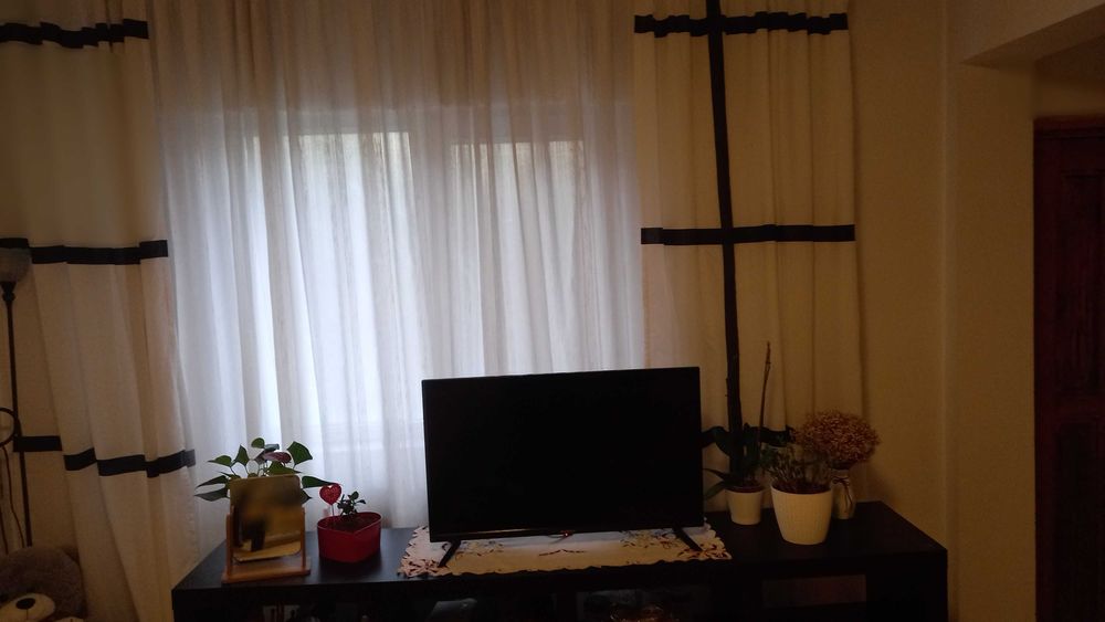 Închiriez apartament semidecomandate