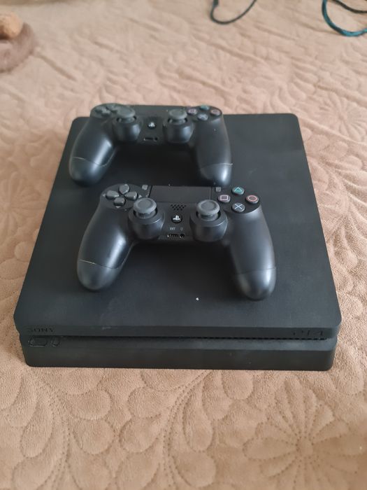 PS 4 este în stare buna