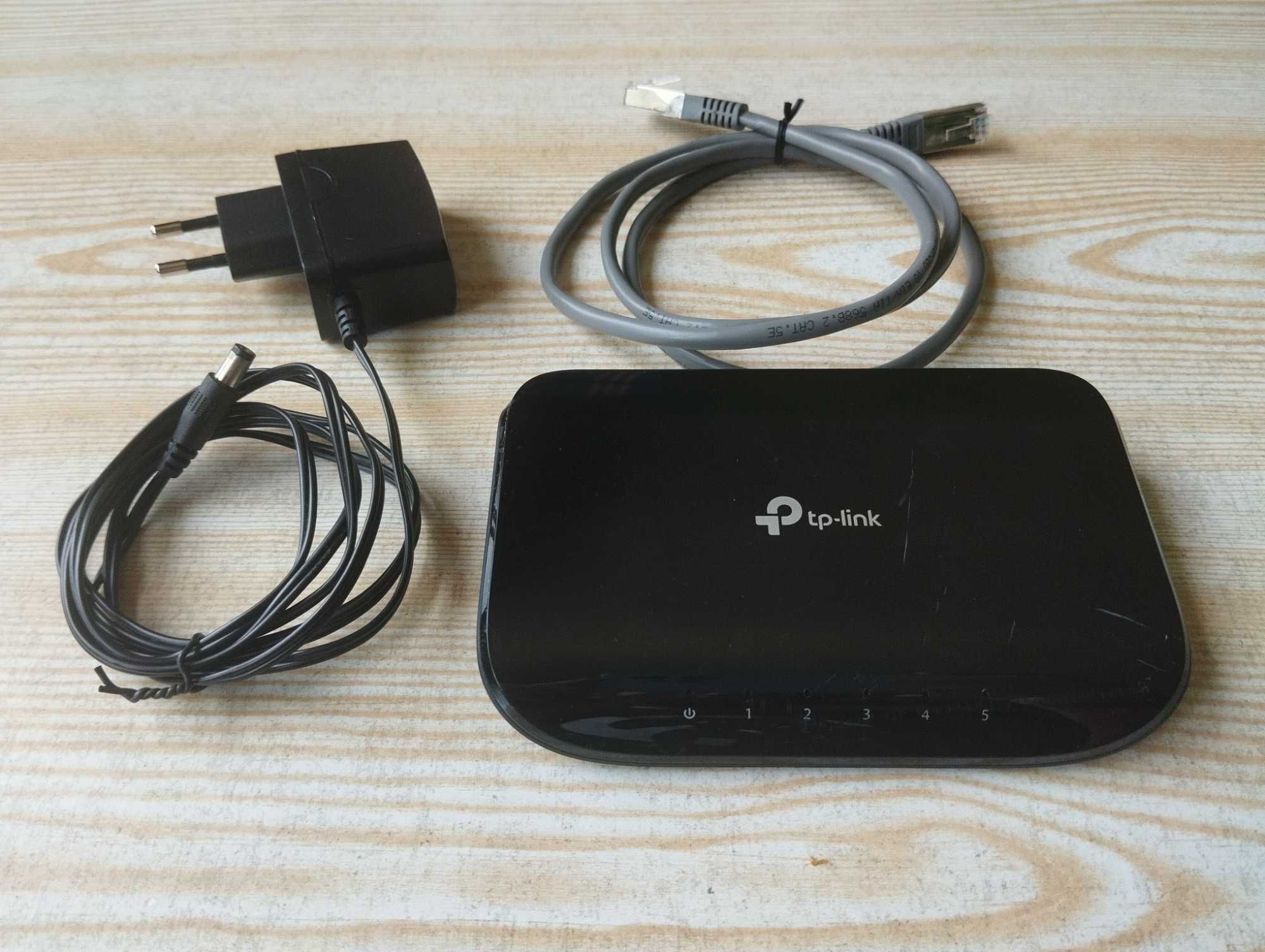 Суич TP-Link Gigabit 5 Port TL-SG1005D