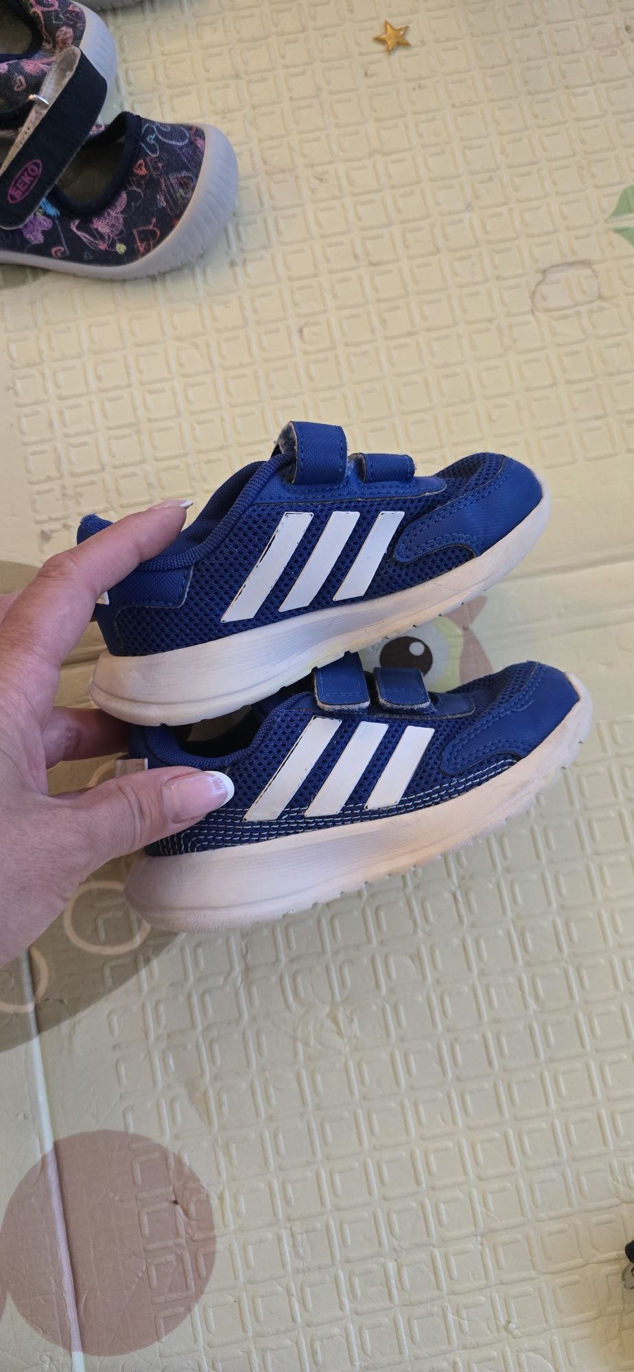 Маратонки Adidas