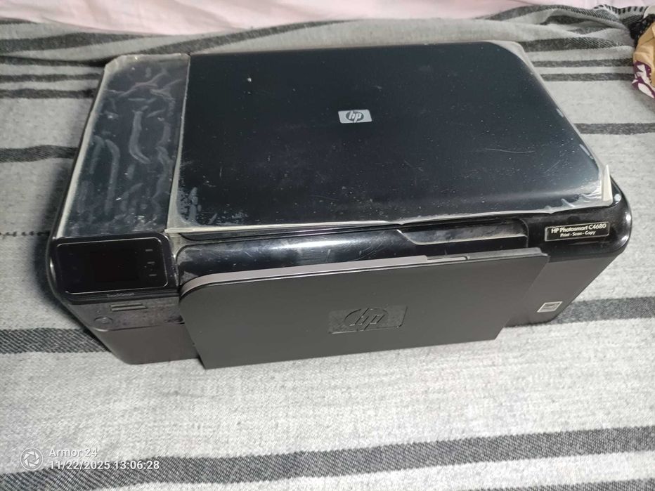 Imprimanta HP Photosmart C4680 all in one