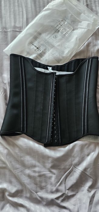 Vand corset mărimea M