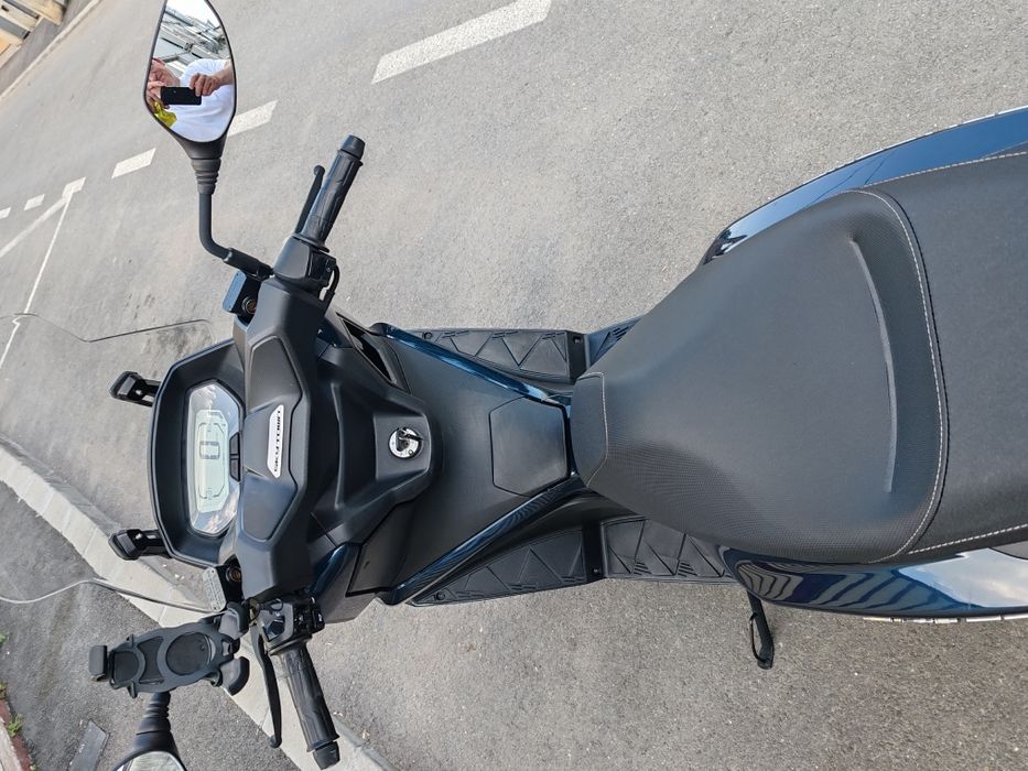 Scuter Kymco Skytown 125
