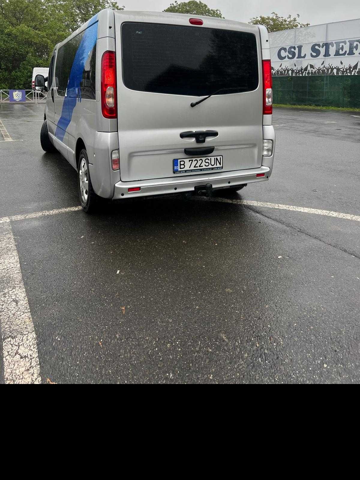 Opel Vivaro 8+1 Autoturism