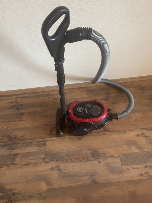 Продам пылесос Самсунг состояние новый.