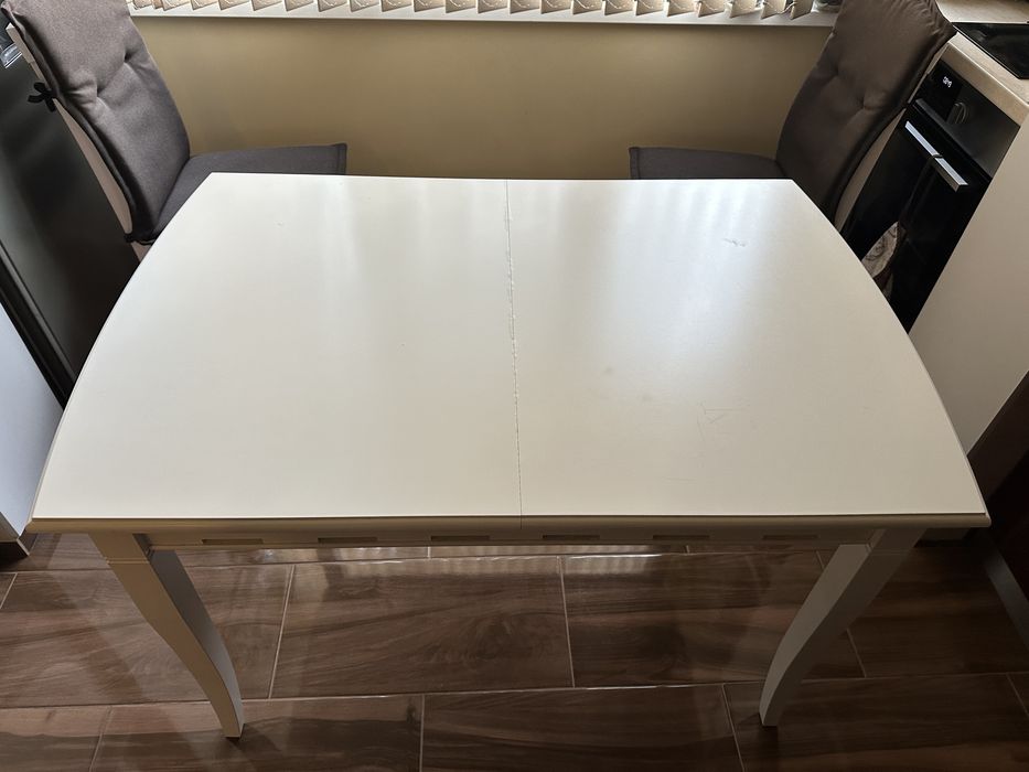 Трапезна разтегателна маса